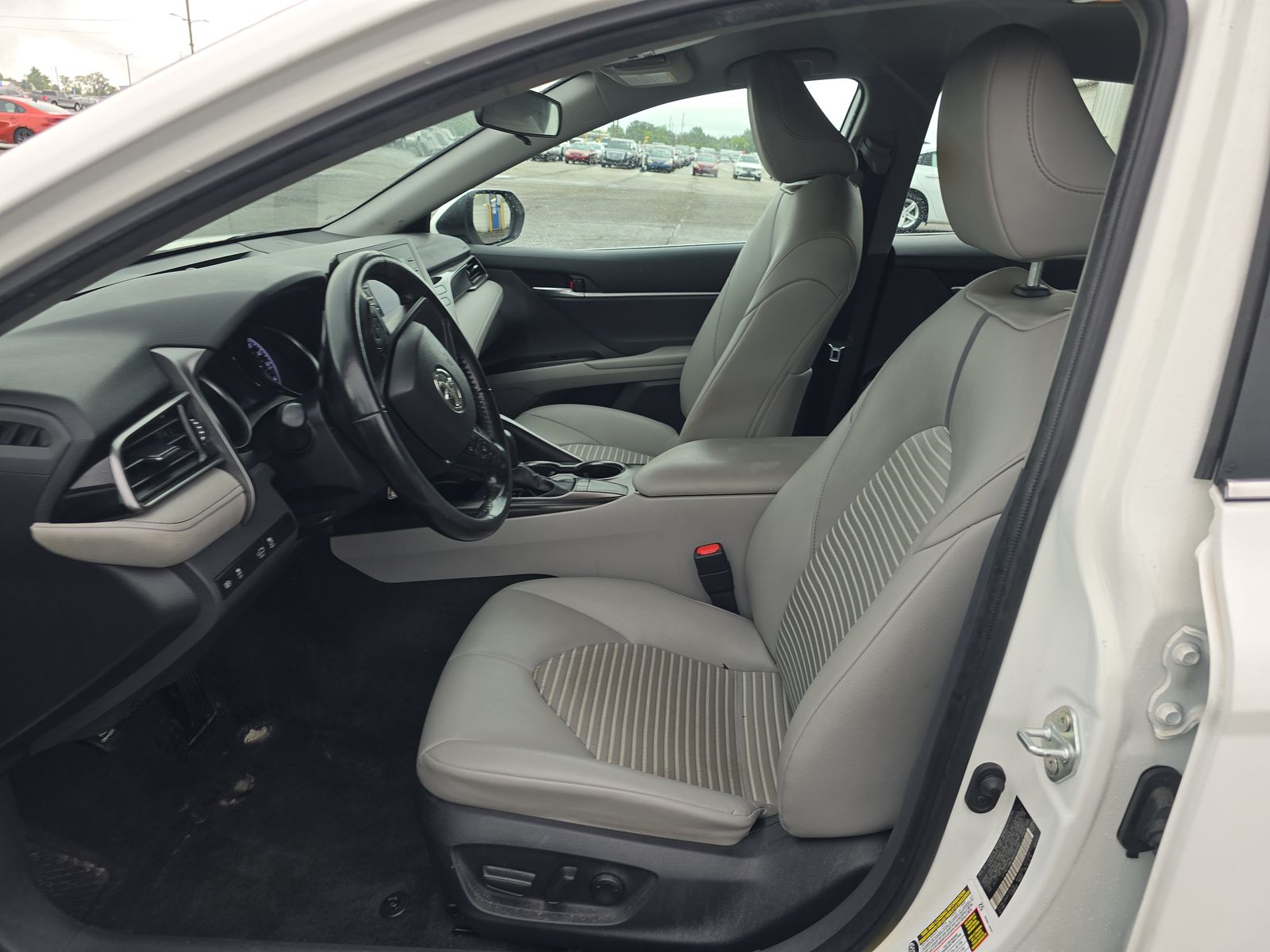 2022 Toyota Camry SE FWD