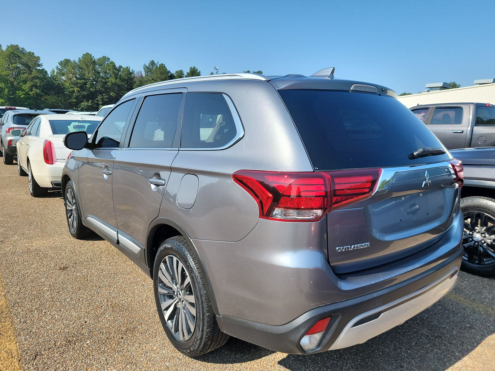 2020 Mitsubishi Outlander SEL FWD
