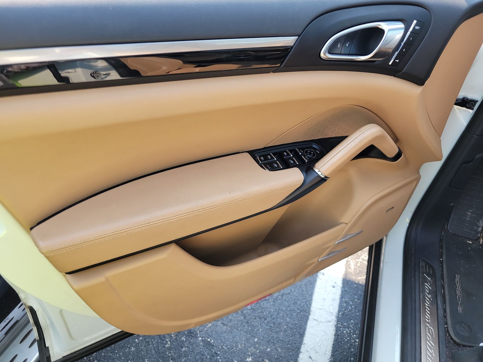 2018 Porsche Cayenne Platinum Edition AWD