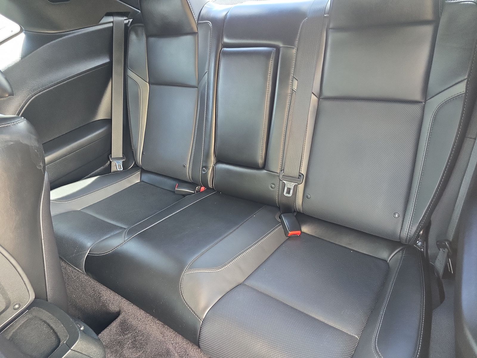 2017 Dodge Challenger SXT Plus RWD