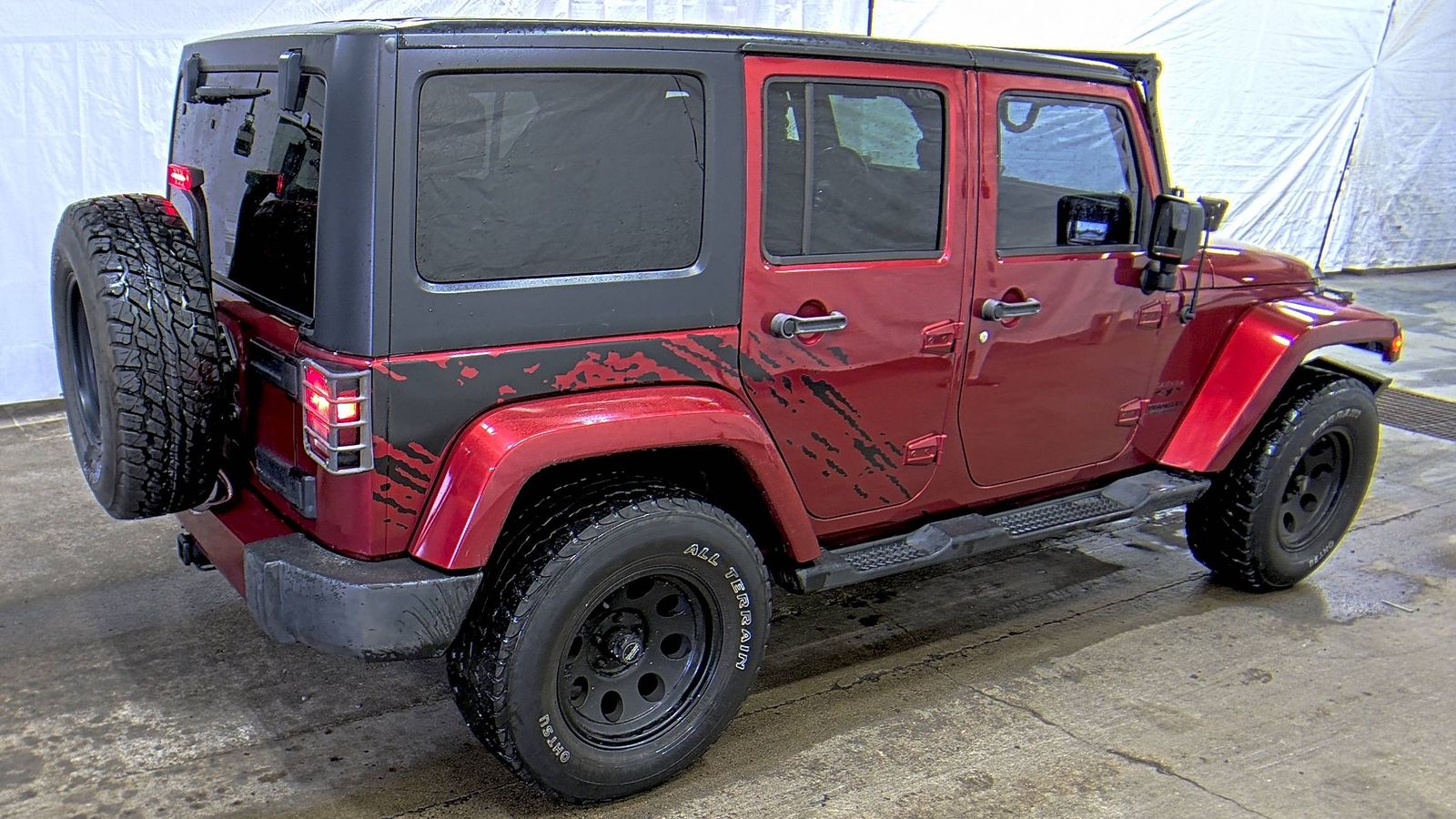 2013 Jeep Wrangler Unlimited Sahara AWD