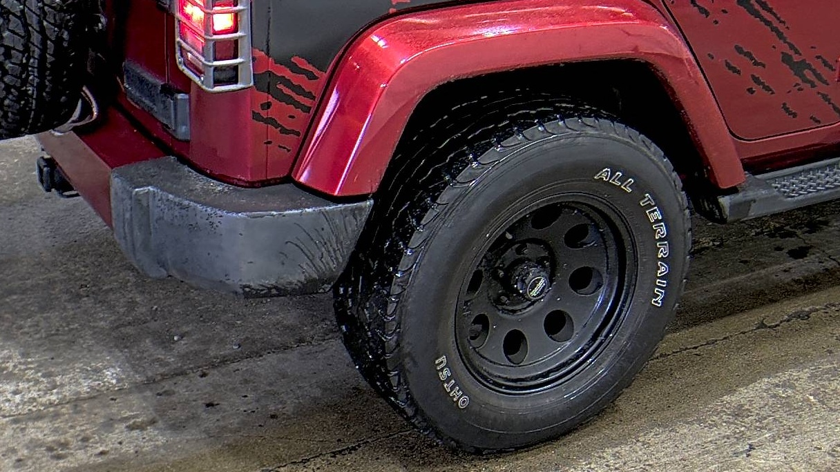 2013 Jeep Wrangler Unlimited Sahara AWD