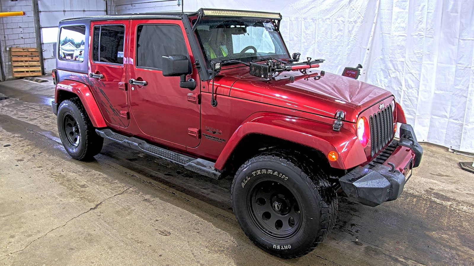 2013 Jeep Wrangler Unlimited Sahara AWD