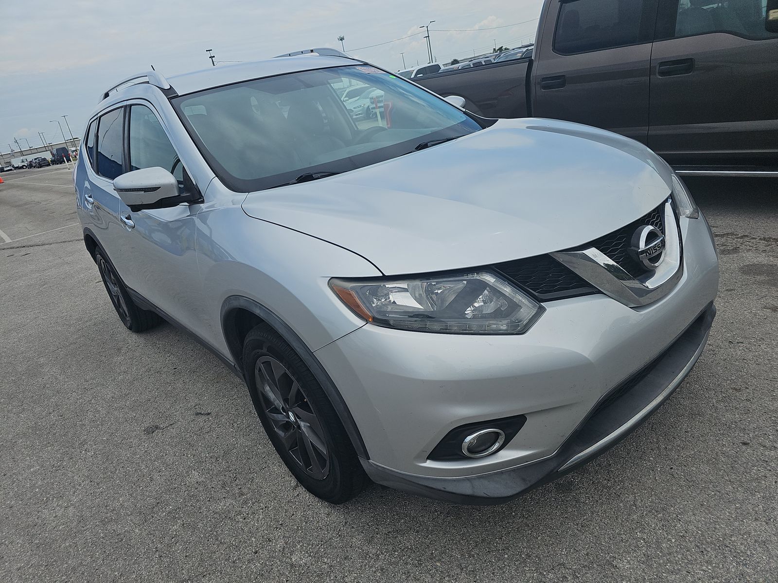 2016 Nissan Rogue SL FWD