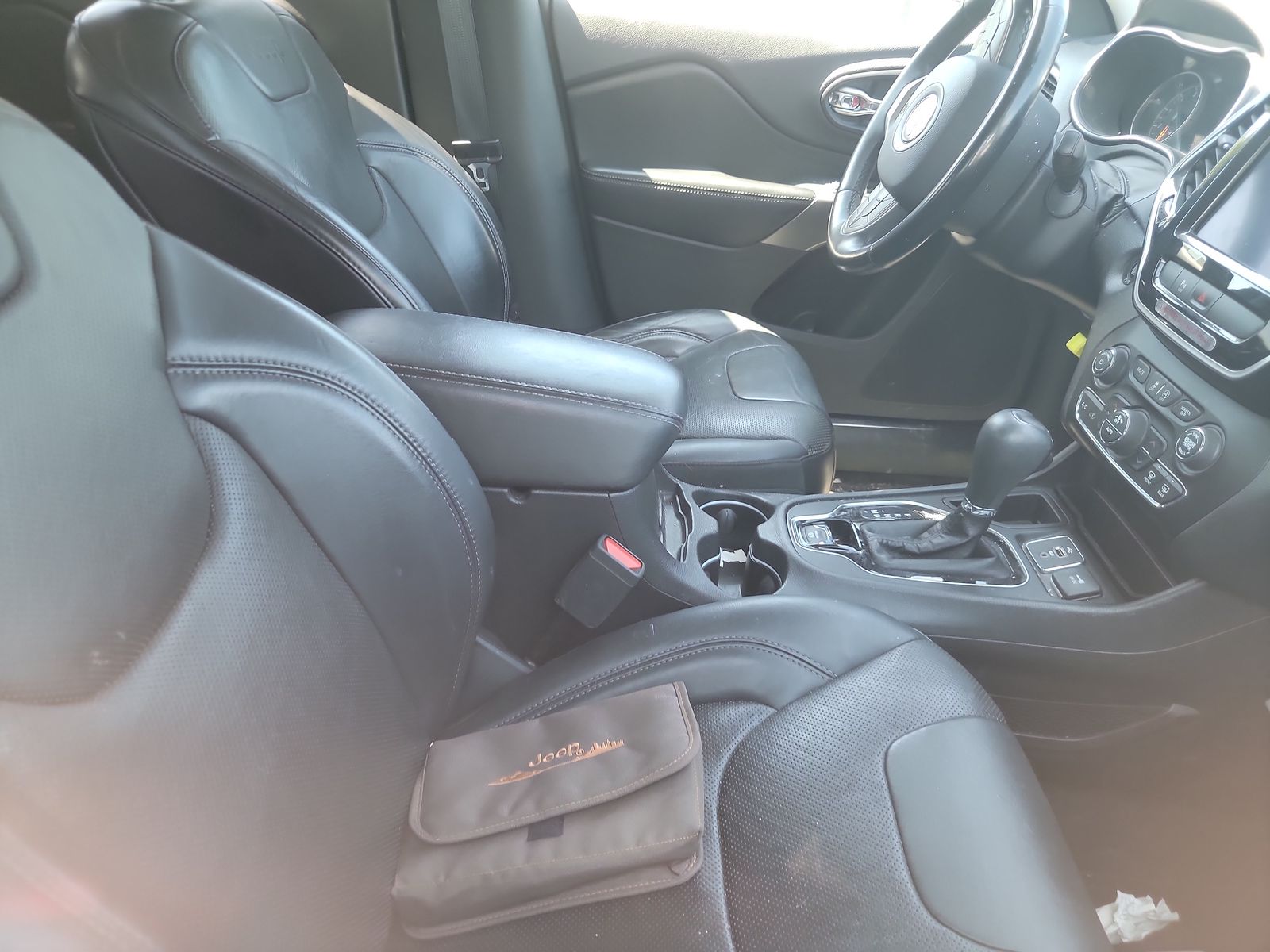 2019 Jeep Cherokee Limited FWD