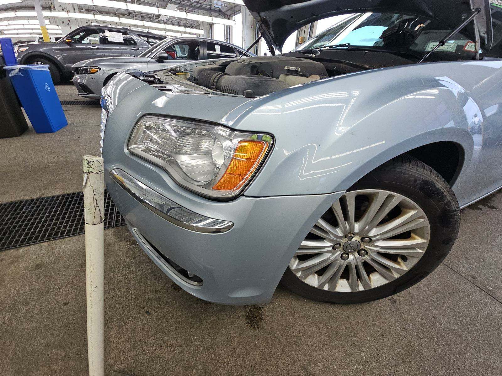 2013 Chrysler 300 Base AWD