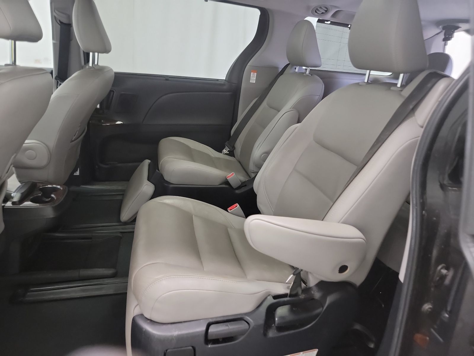 2020 Toyota Sienna Limited Premium FWD