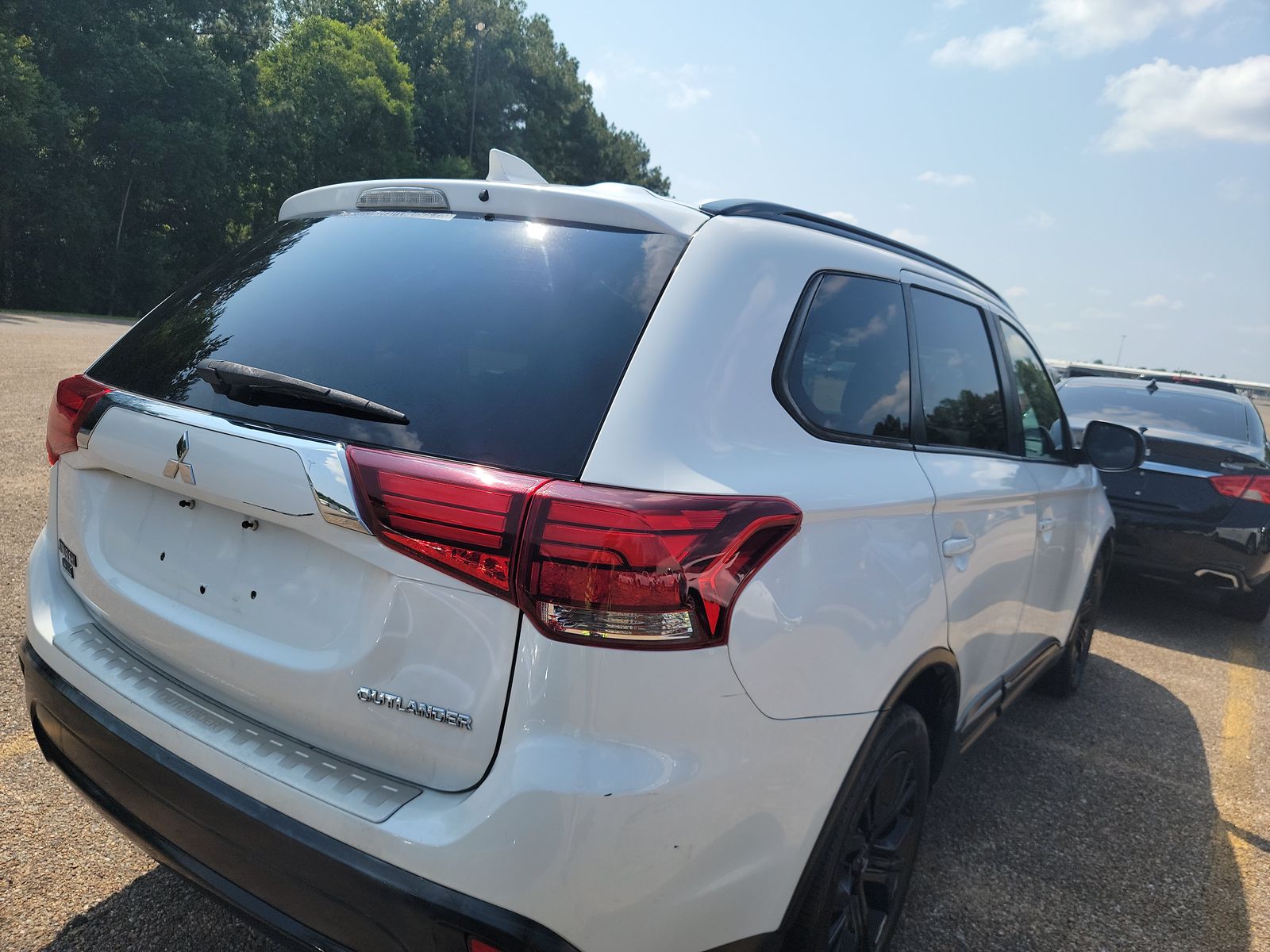 2018 Mitsubishi Outlander LE FWD