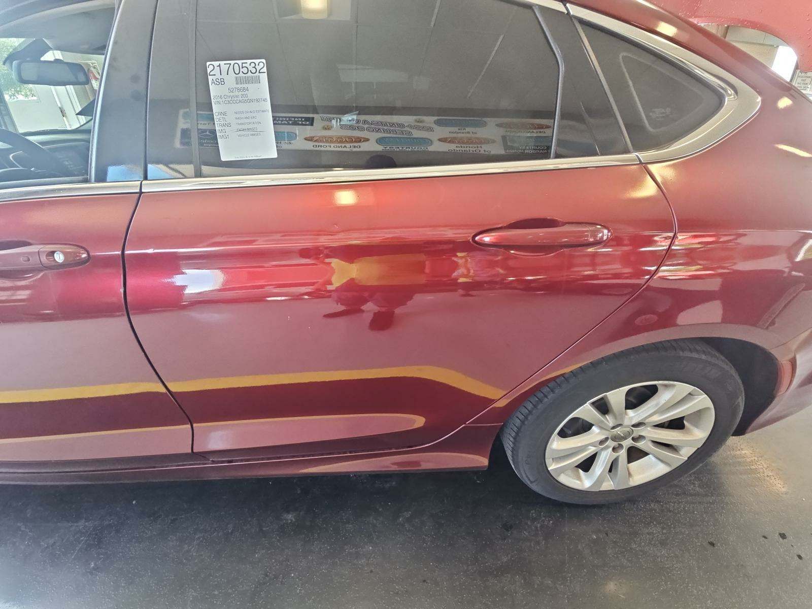 2016 Chrysler 200 Limited Platinum FWD