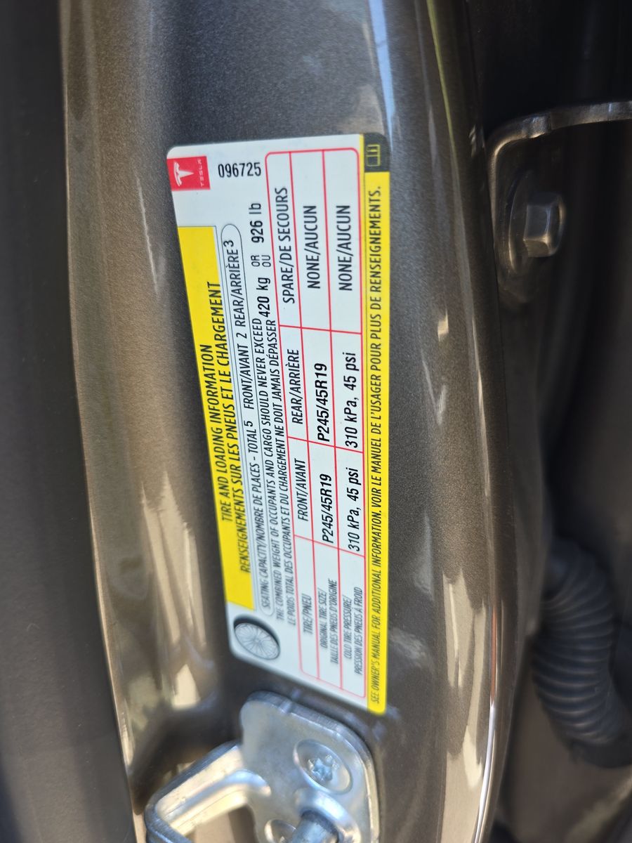 2015 Tesla Model S 70D AWD