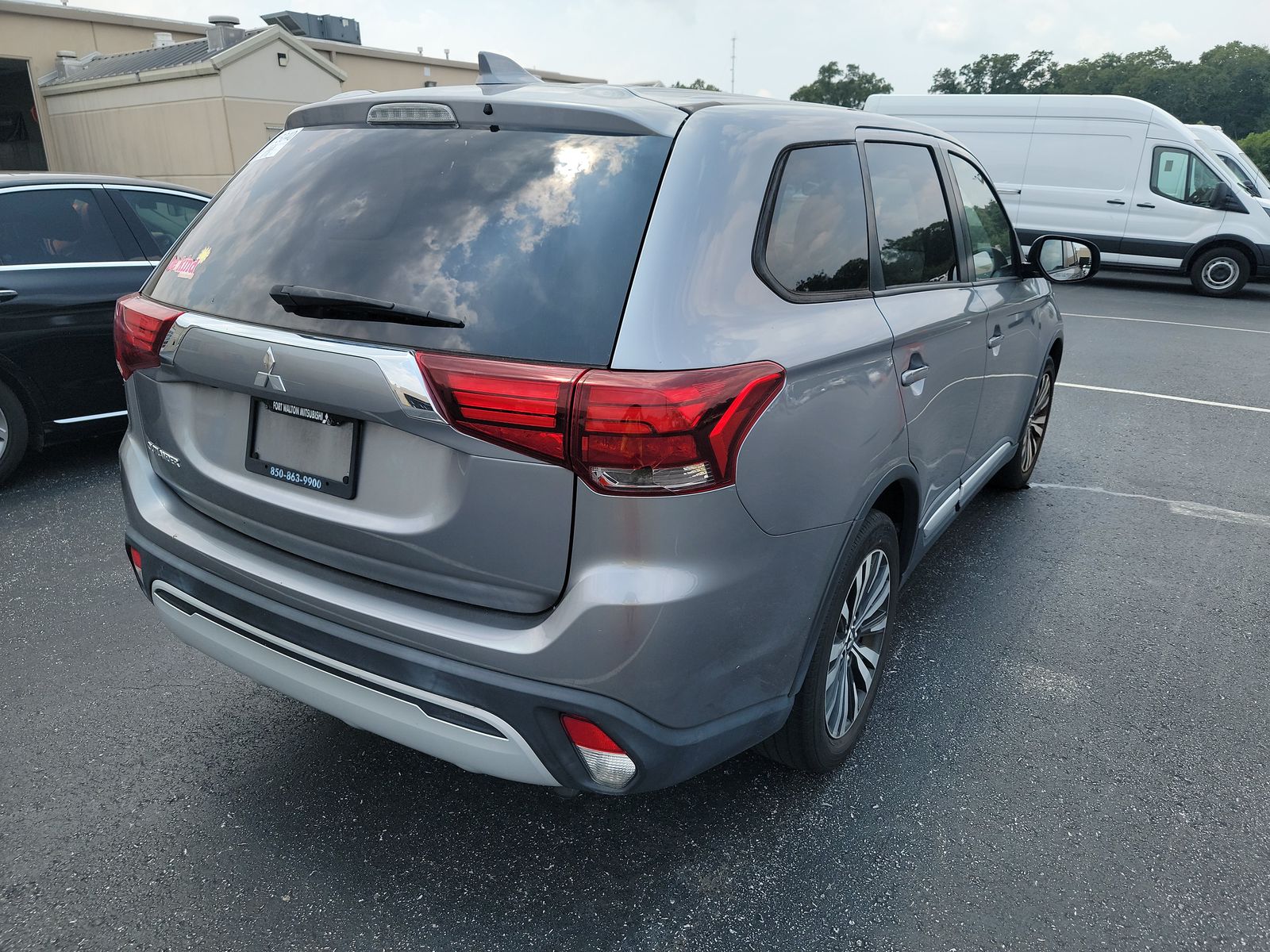 2020 Mitsubishi Outlander ES FWD