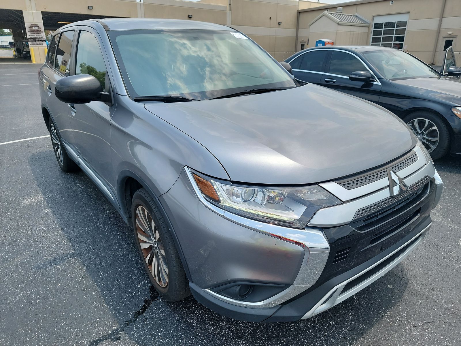 2020 Mitsubishi Outlander ES FWD