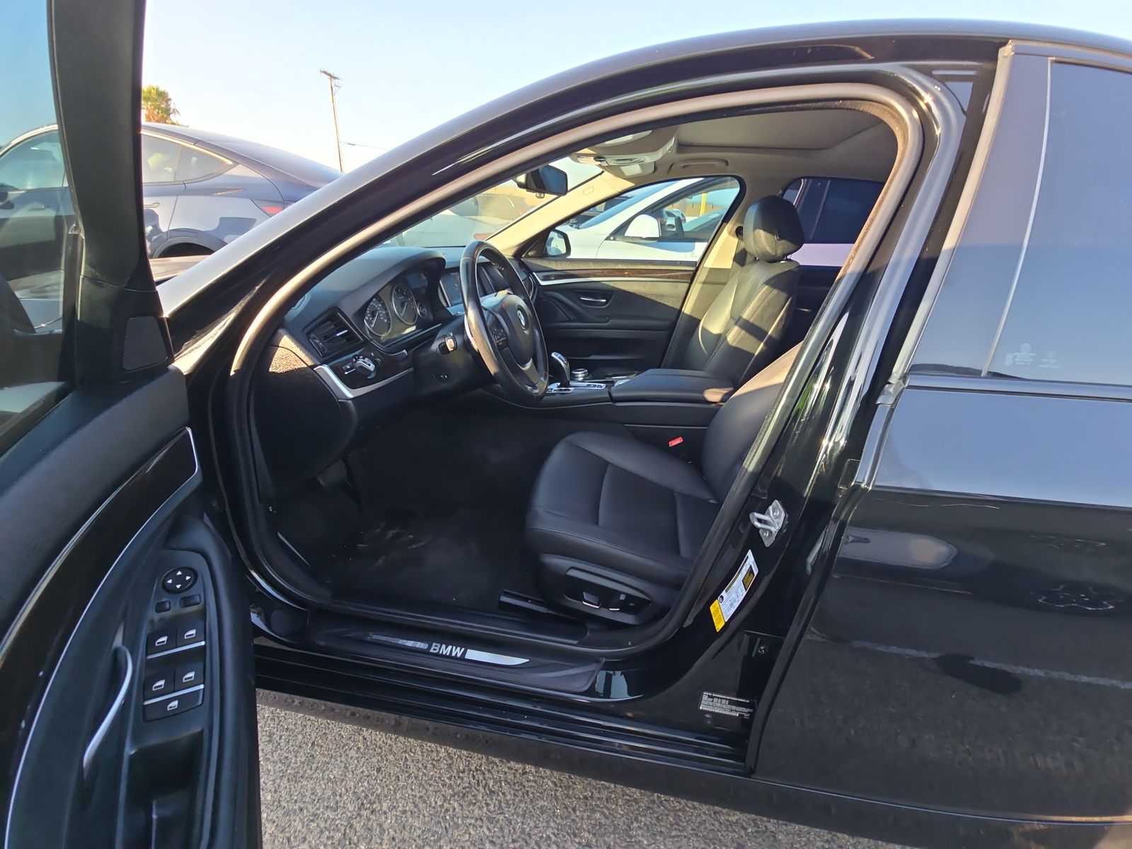 2016 BMW 5 Series 528i RWD