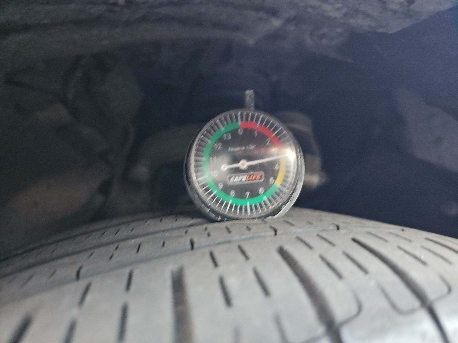 2016 BMW 5 Series 528i RWD