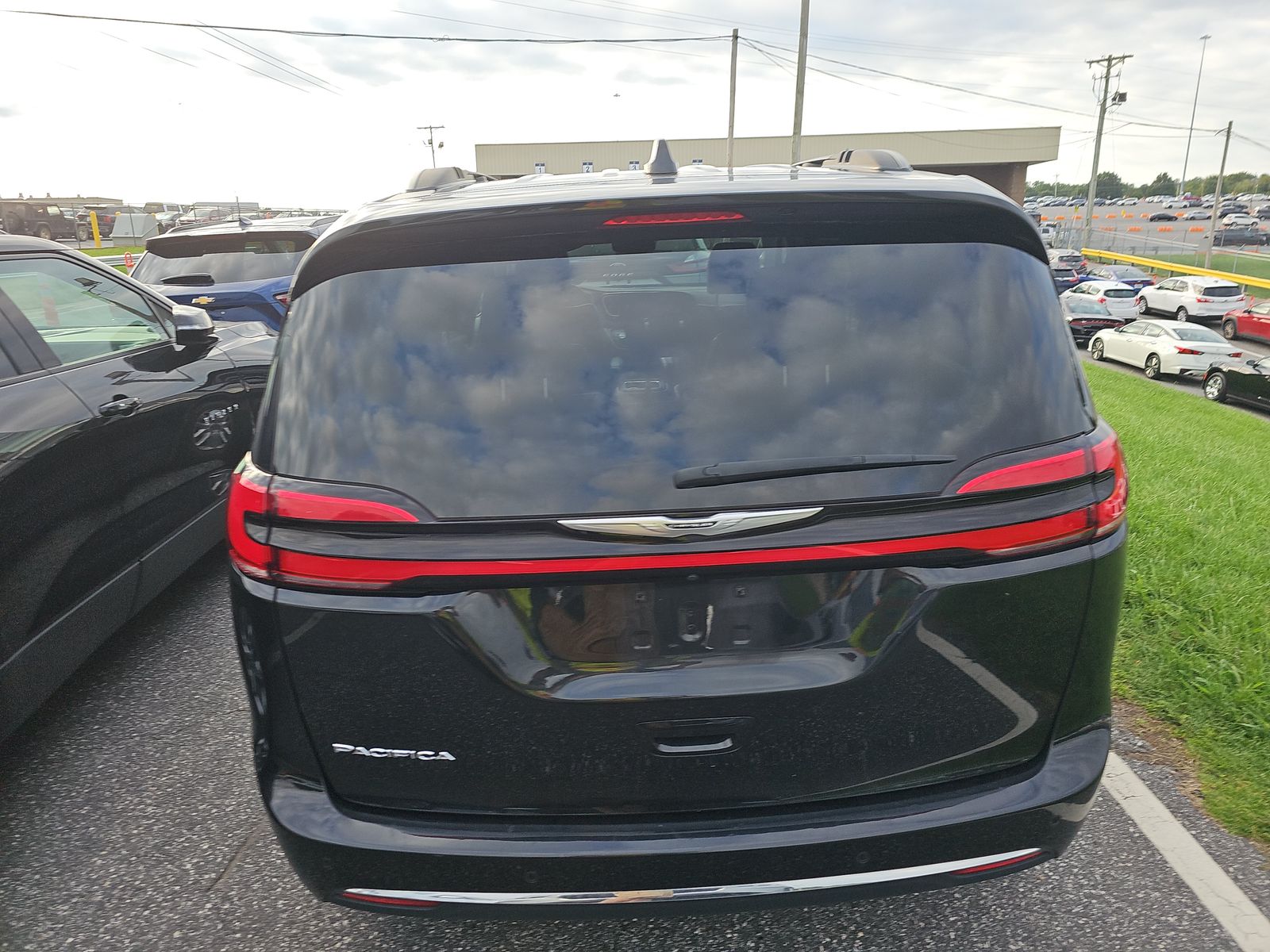 2022 Chrysler Pacifica Touring L FWD