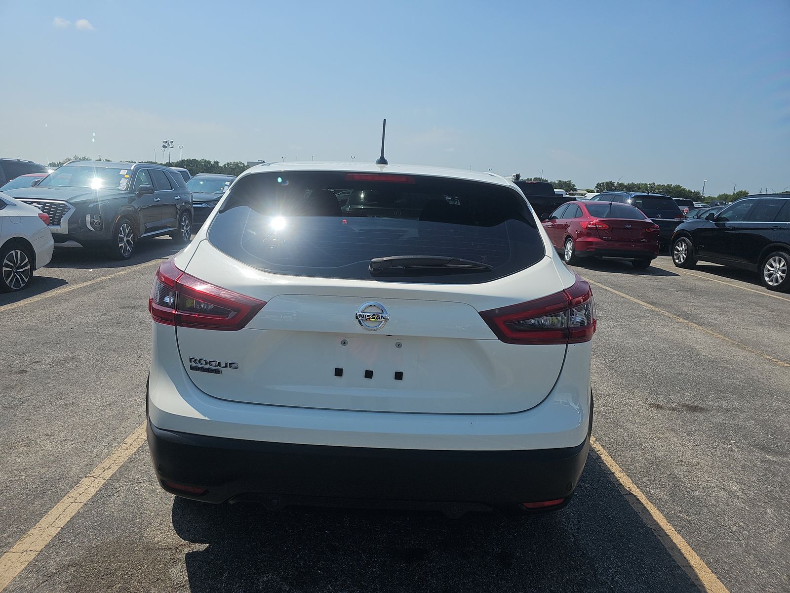 2020 Nissan Rogue Sport S FWD