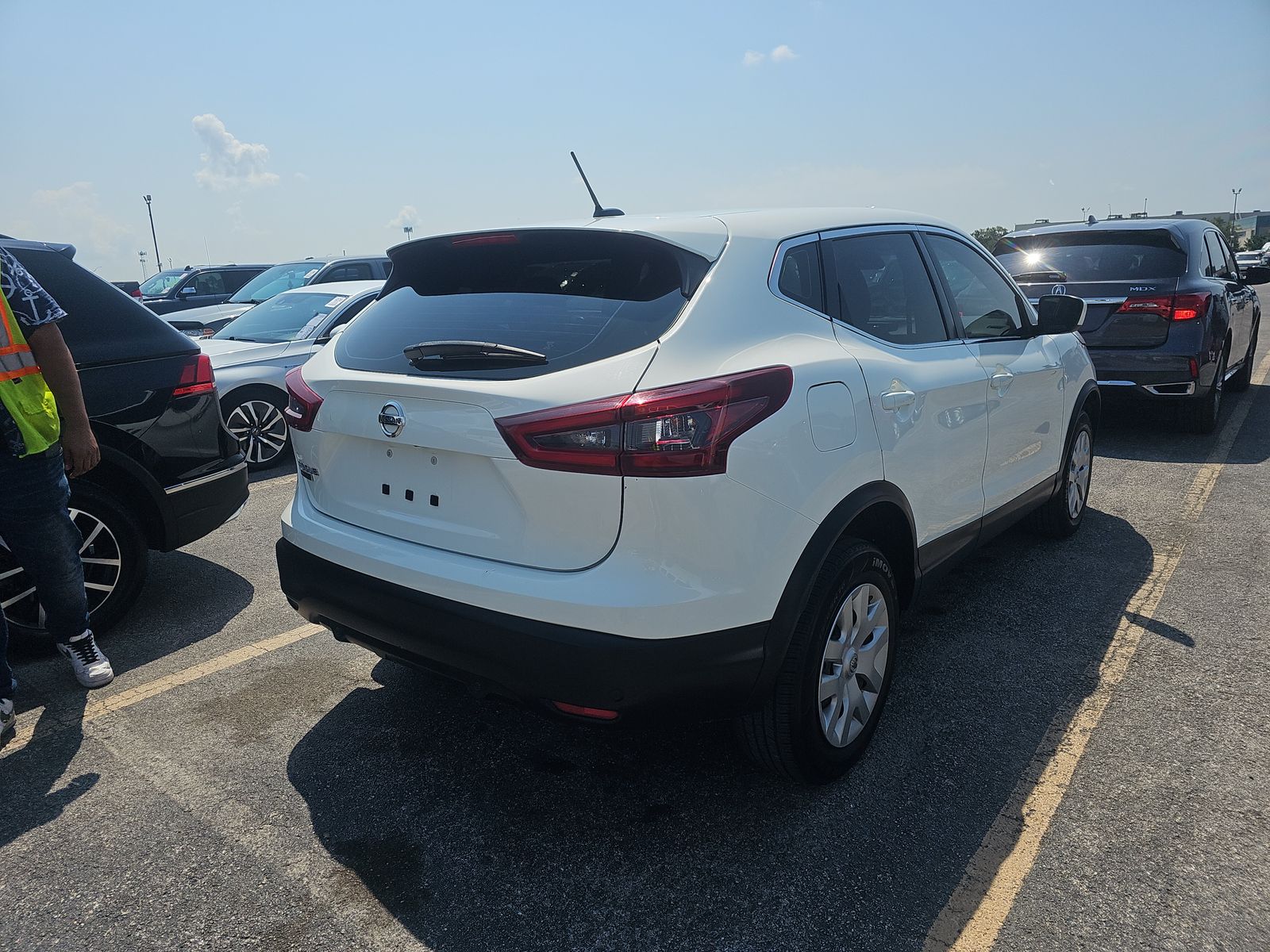 2020 Nissan Rogue Sport S FWD