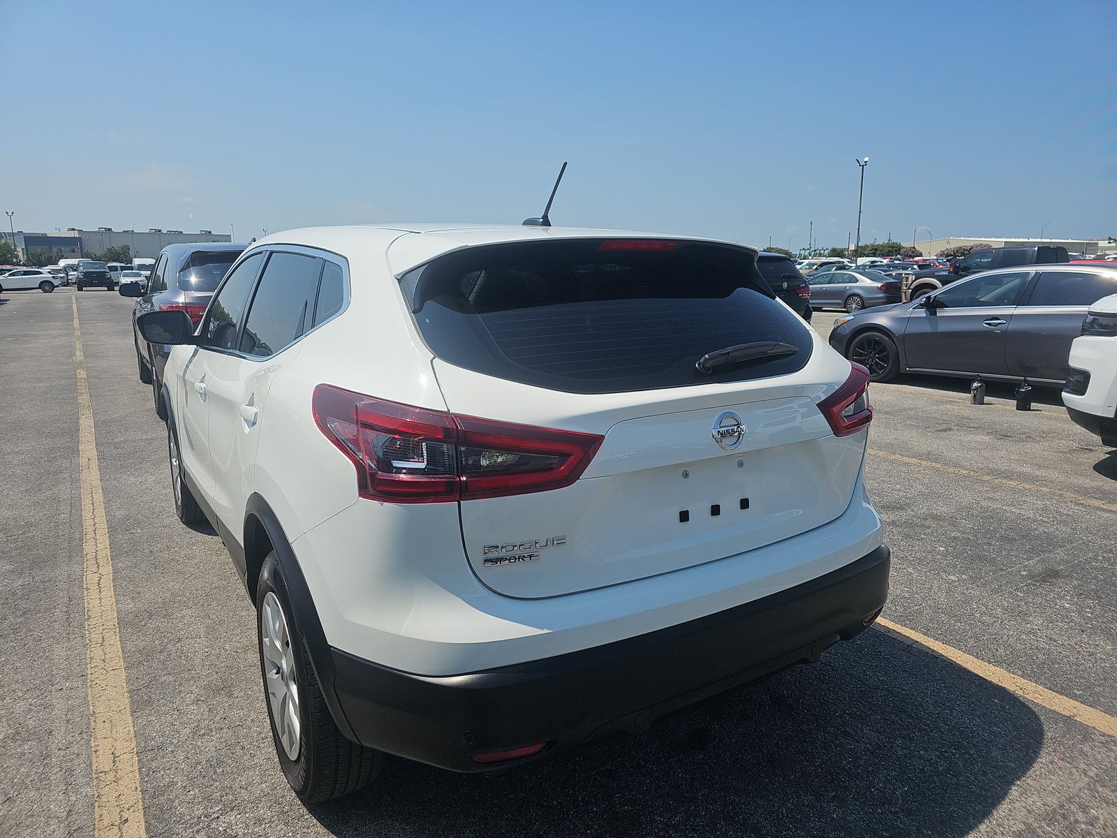 2020 Nissan Rogue Sport S FWD