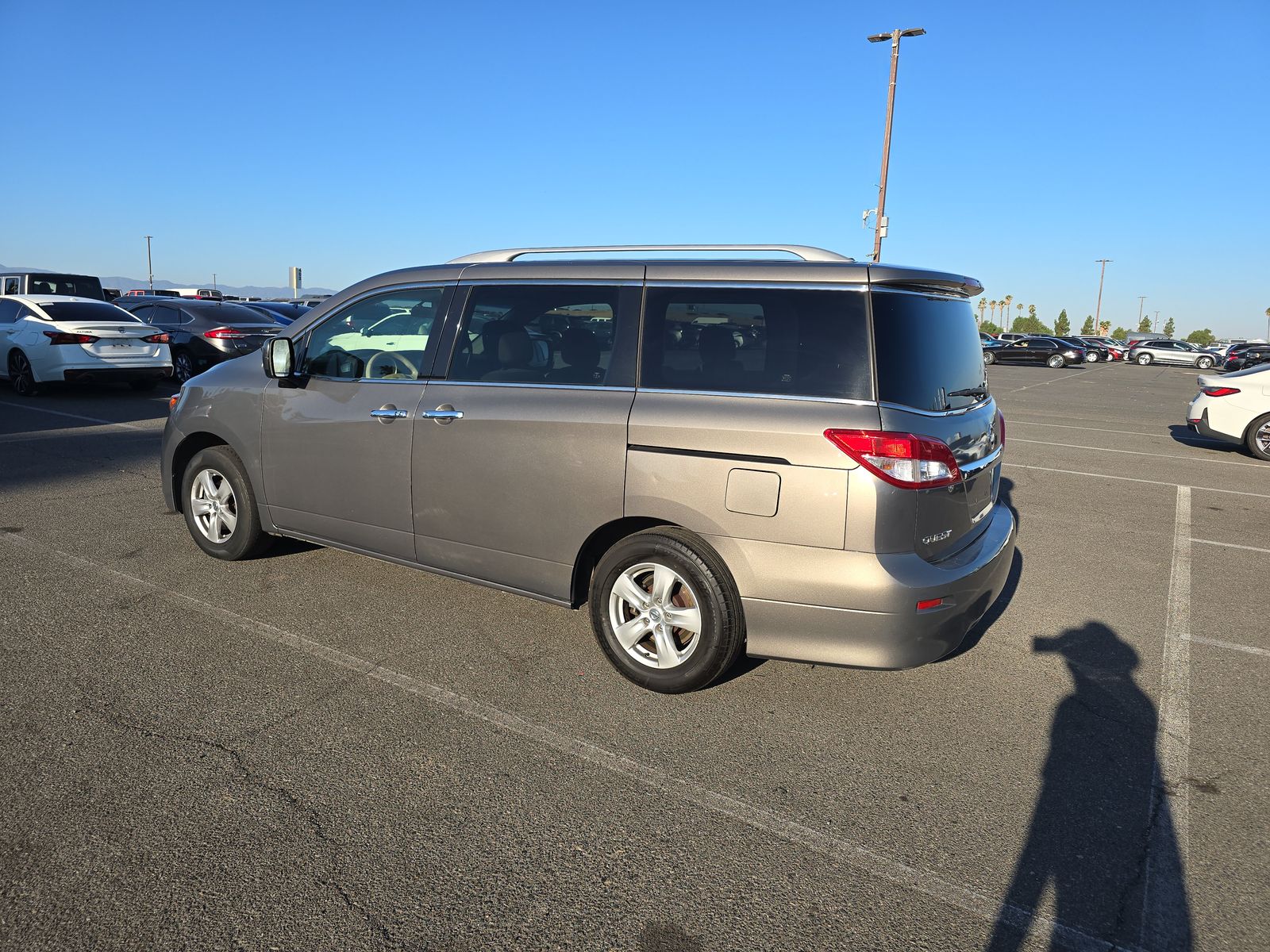 2017 Nissan Quest SV FWD