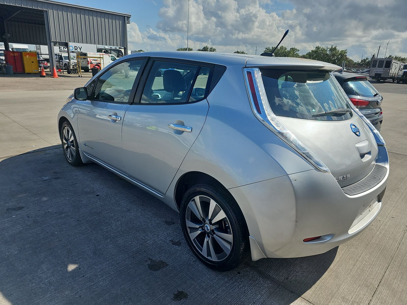 2013 Nissan LEAF SL FWD