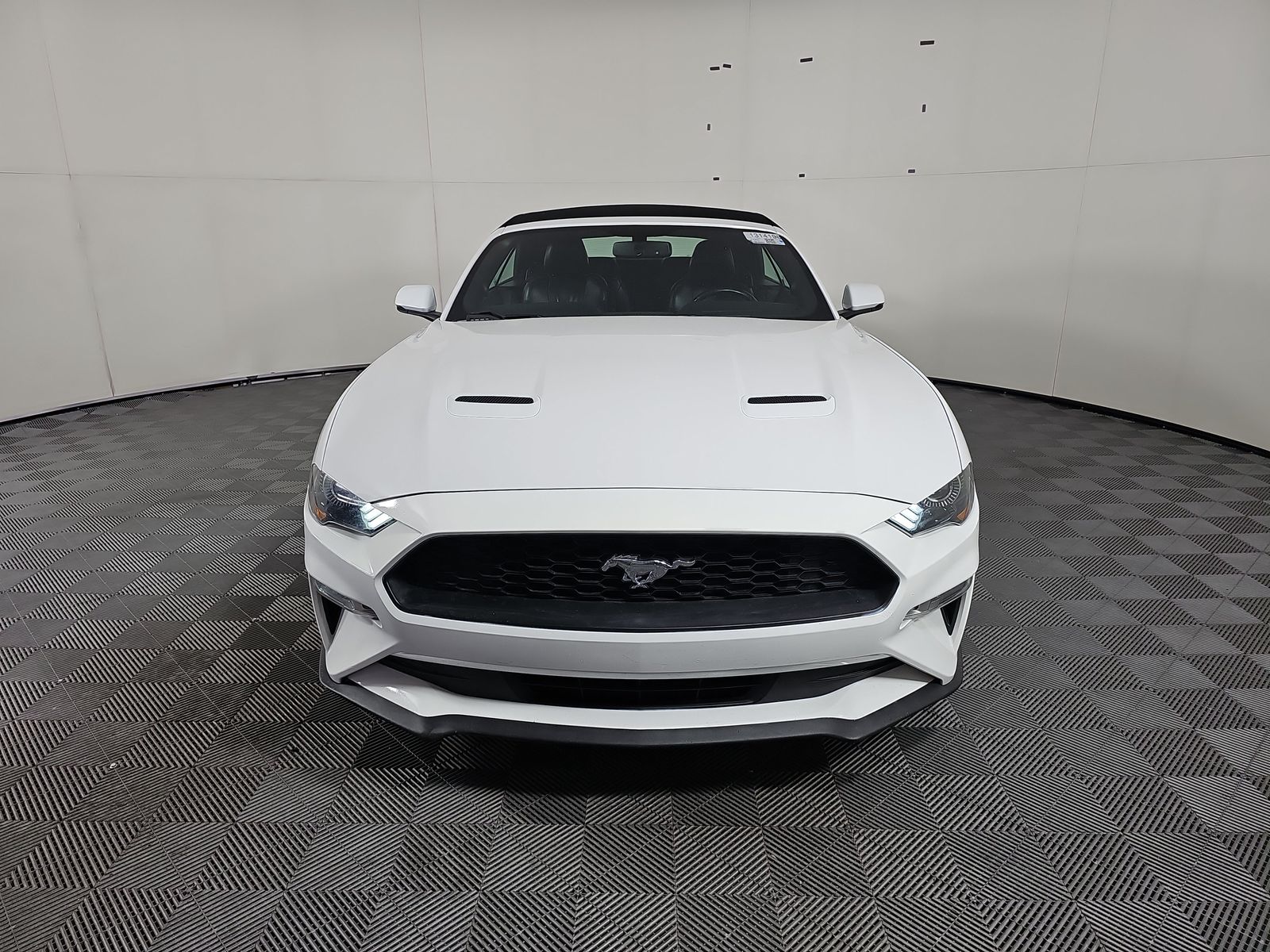 2020 Ford Mustang EcoBoost Premium RWD