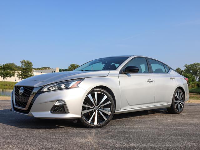 2022 Nissan Altima SR