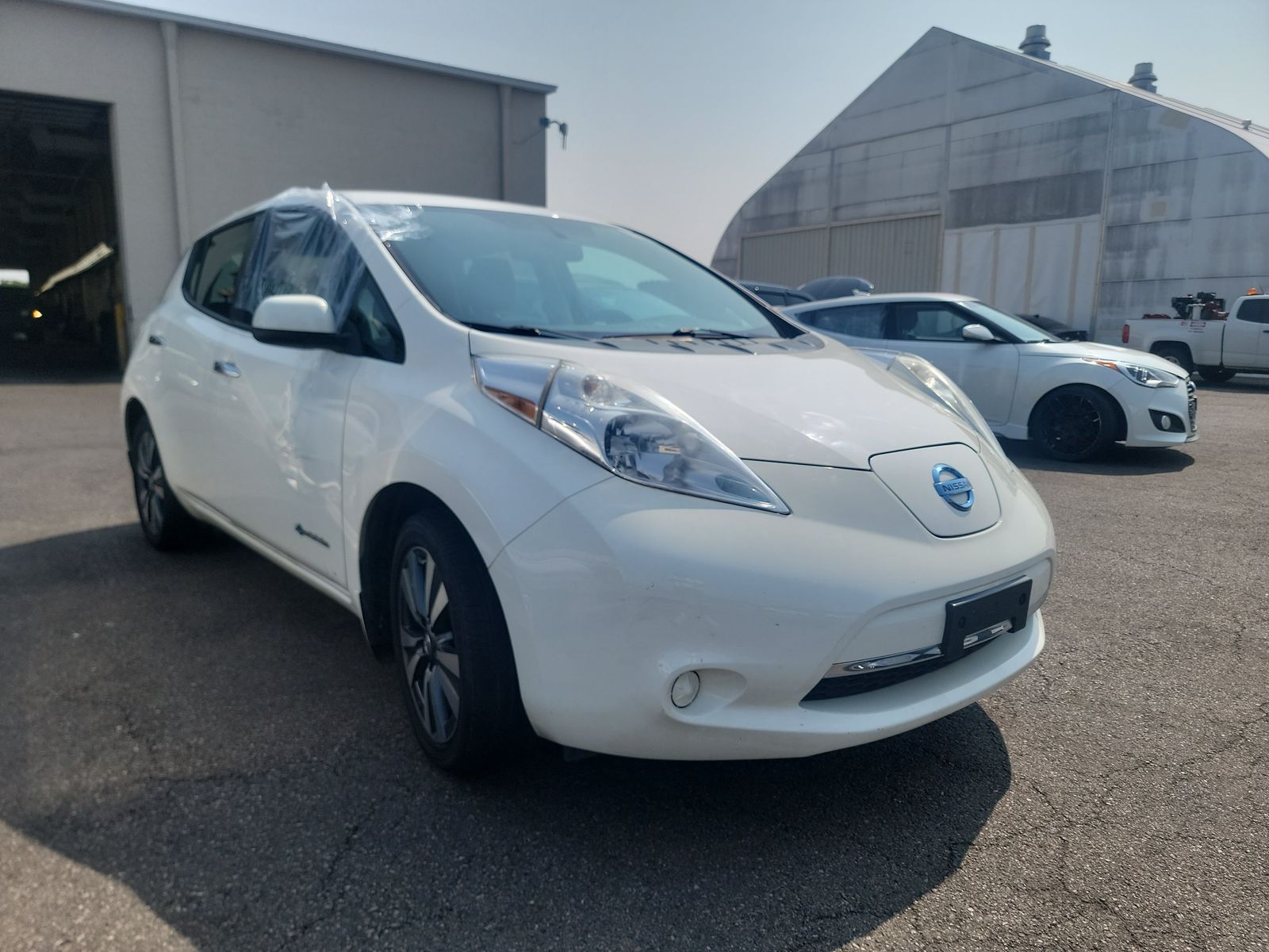 2016 Nissan LEAF SV FWD