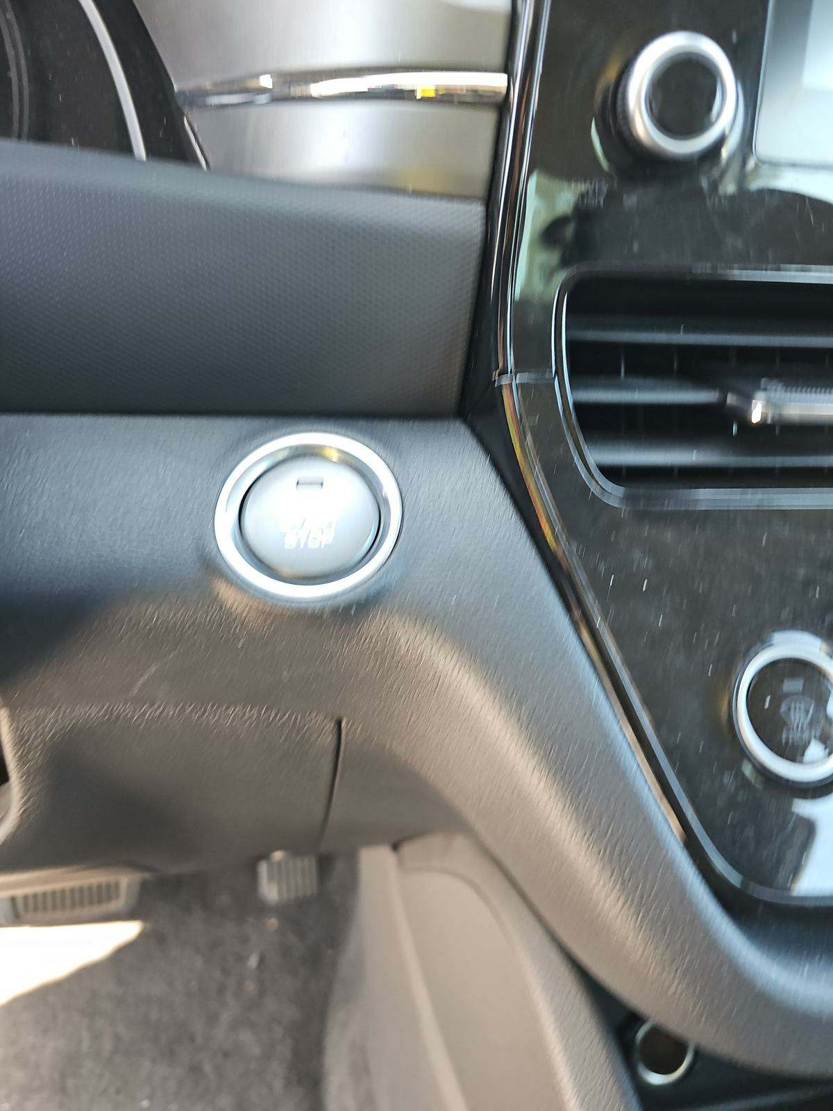 2020 Hyundai Ioniq Hybrid SE FWD