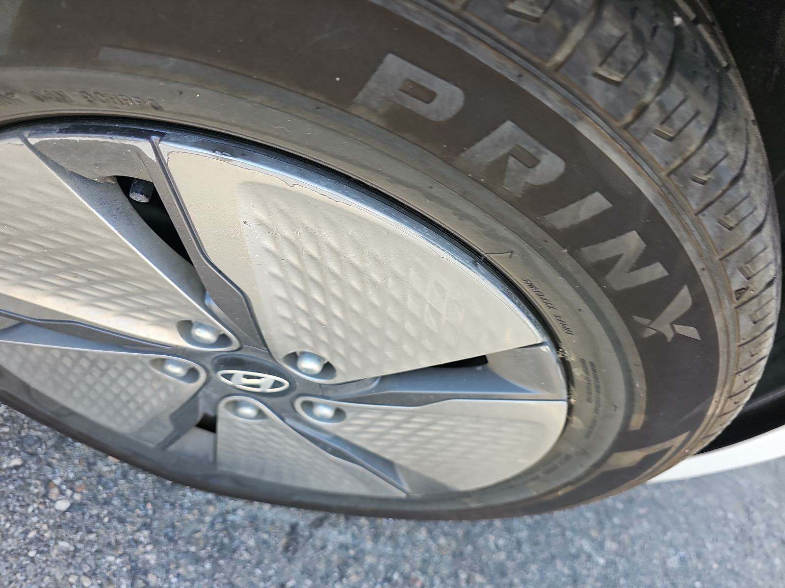 2020 Hyundai Ioniq Hybrid SE FWD