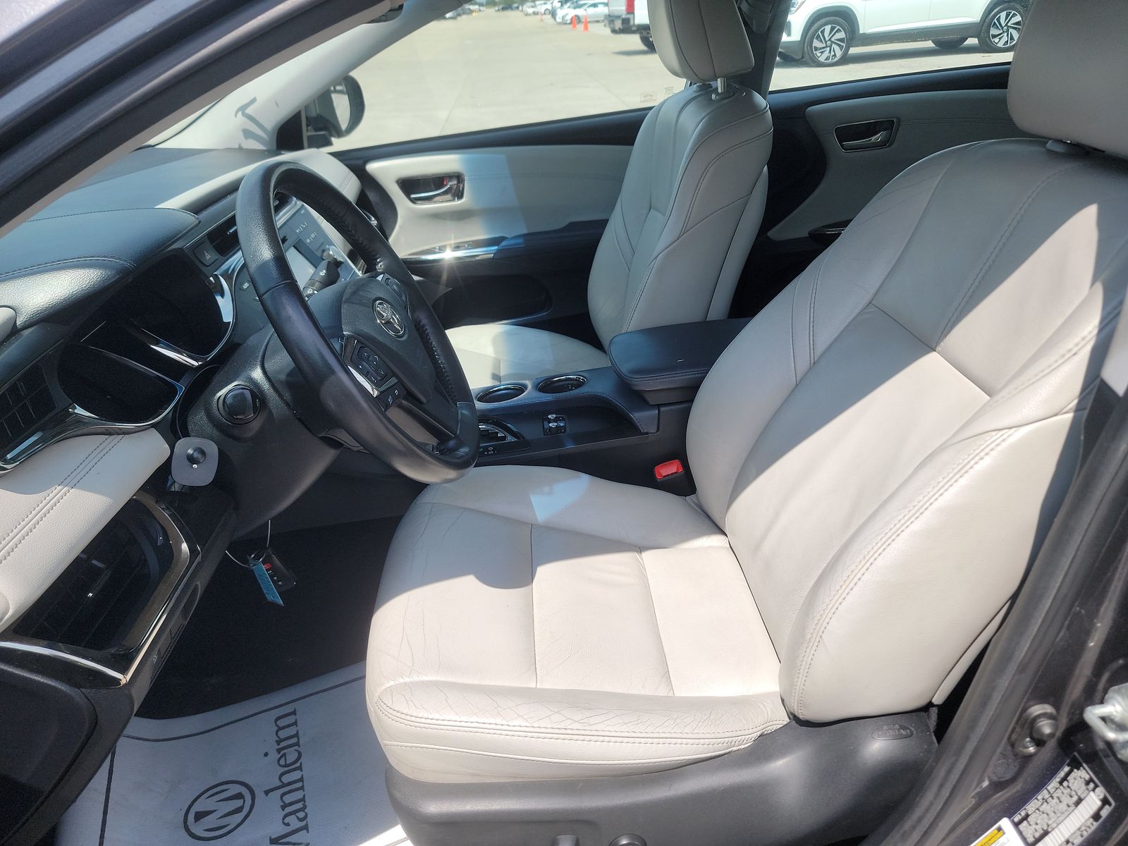 2013 Toyota Avalon XLE Premium FWD