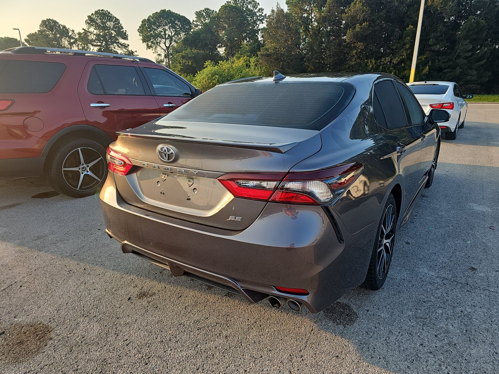 2021 Toyota Camry SE FWD