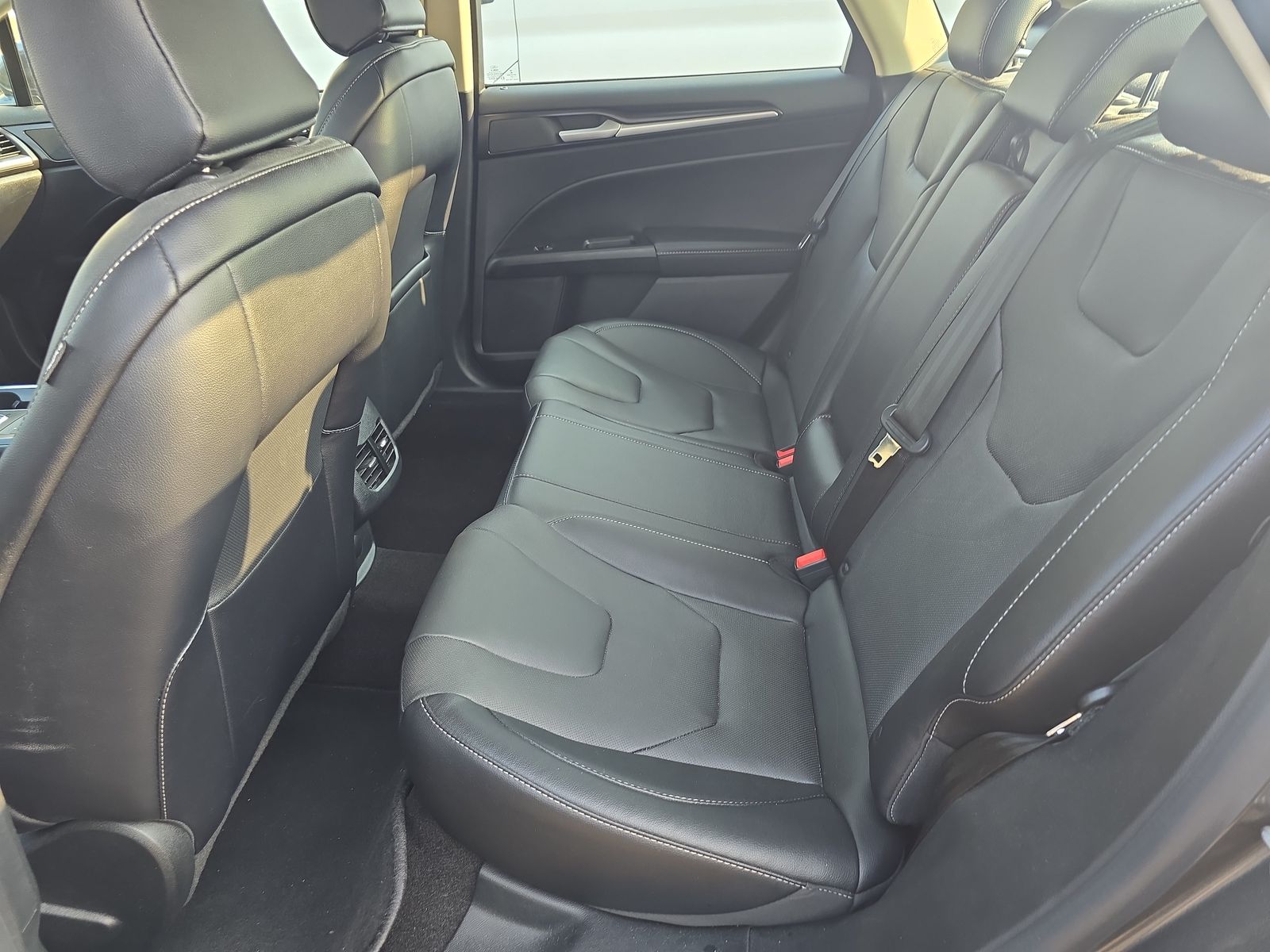 2020 Ford Fusion Energi Titanium FWD