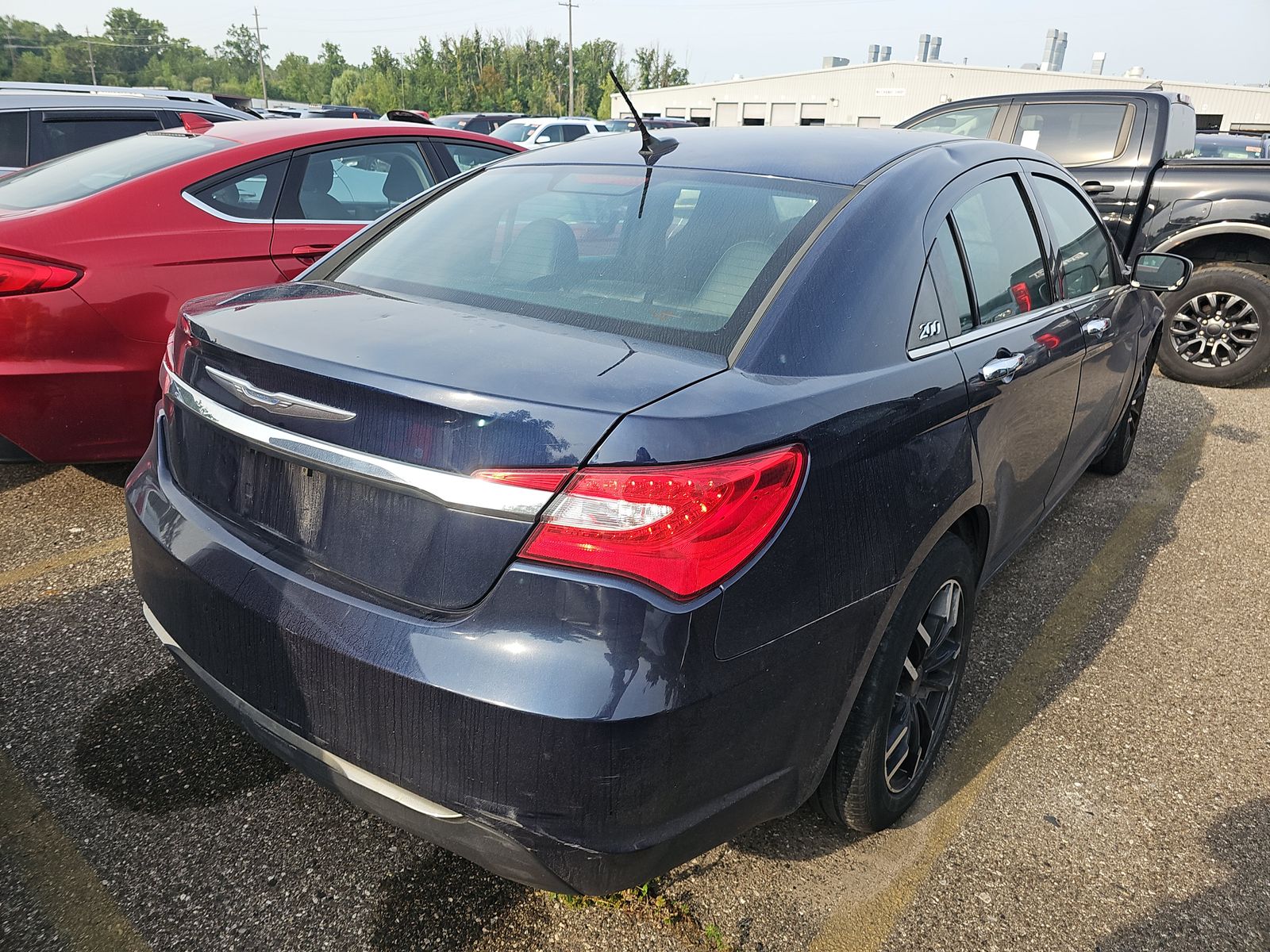 2013 Chrysler 200 Limited FWD