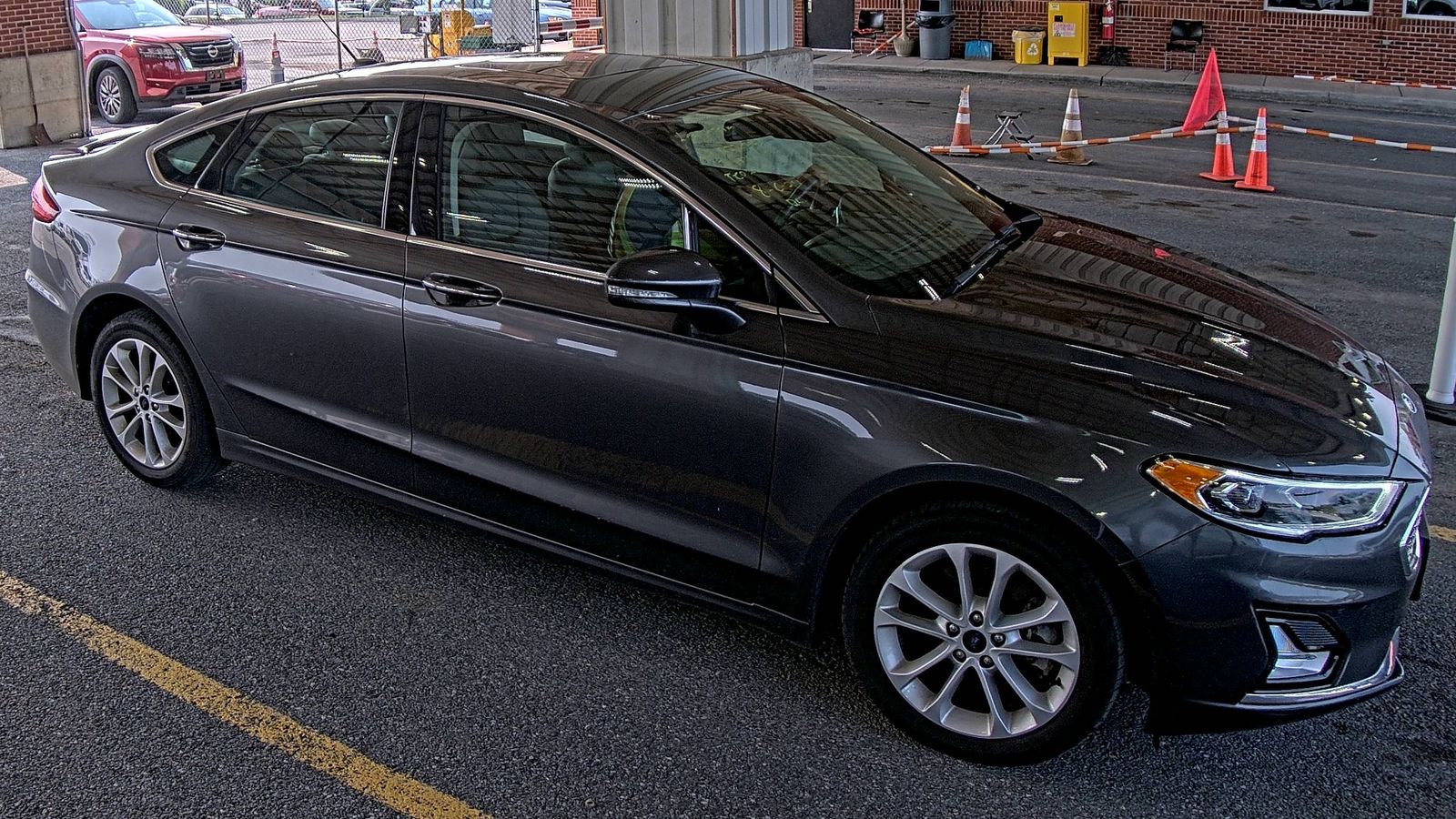 2020 Ford Fusion Energi Titanium FWD