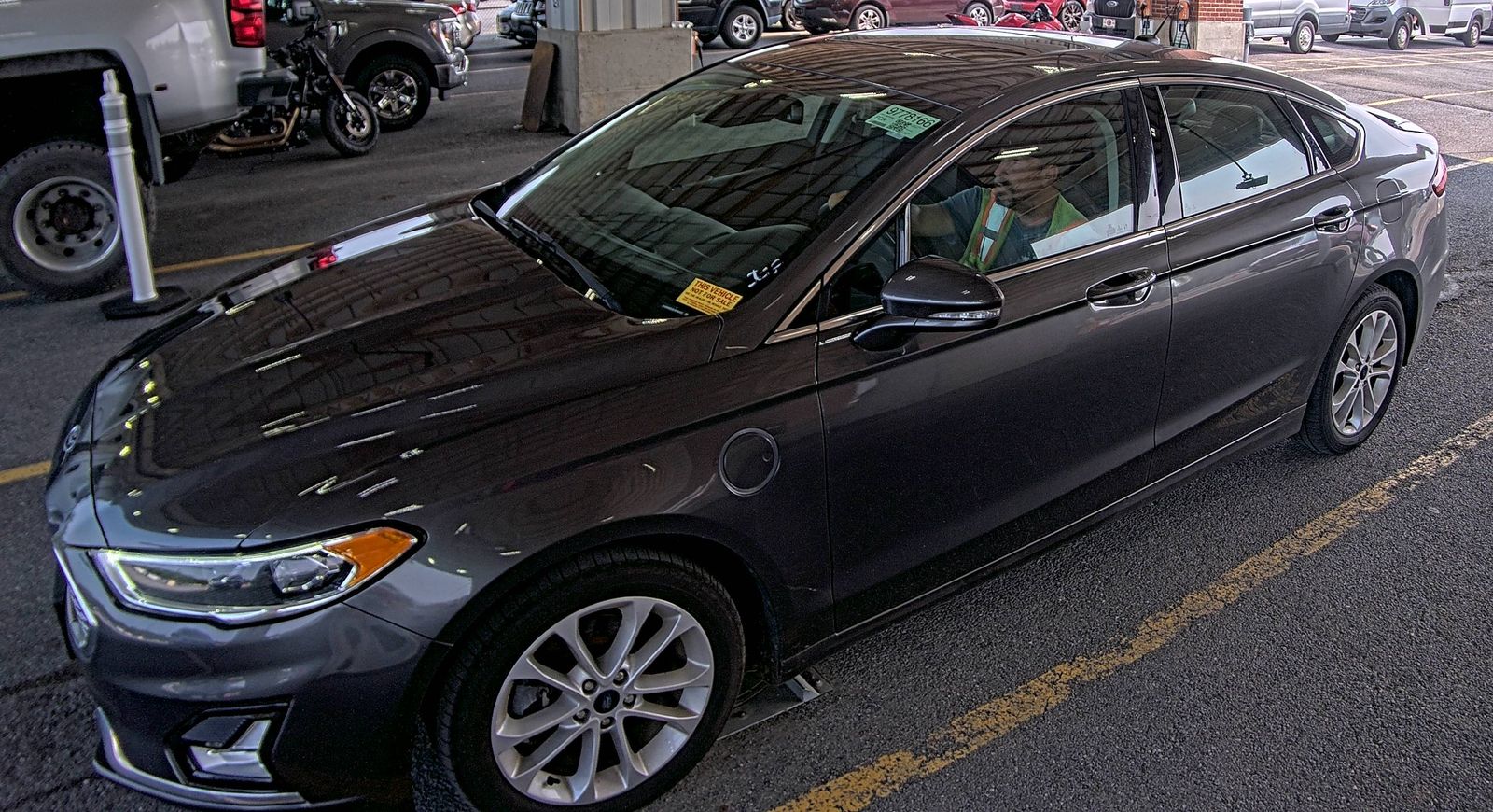 2020 Ford Fusion Energi Titanium FWD