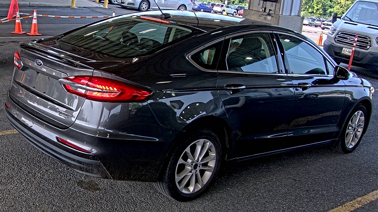 2020 Ford Fusion Energi Titanium FWD