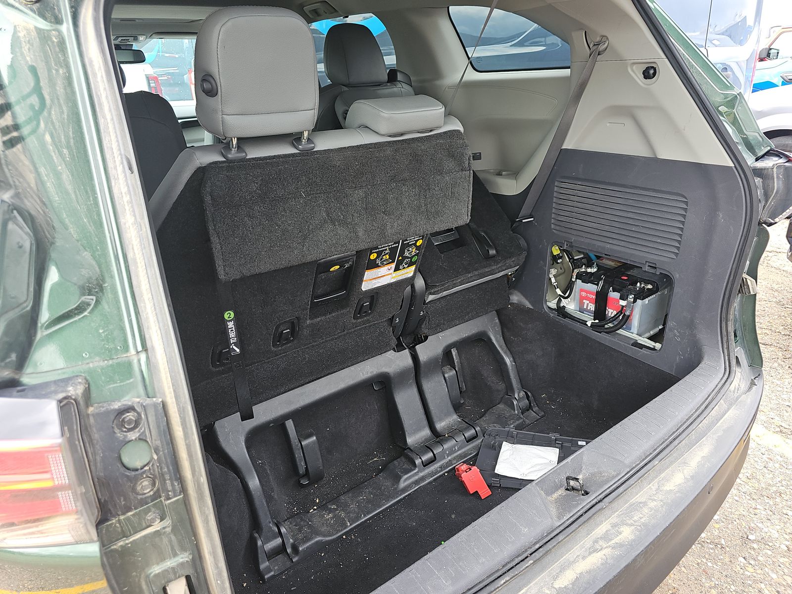 2022 Toyota Sienna XLE AWD