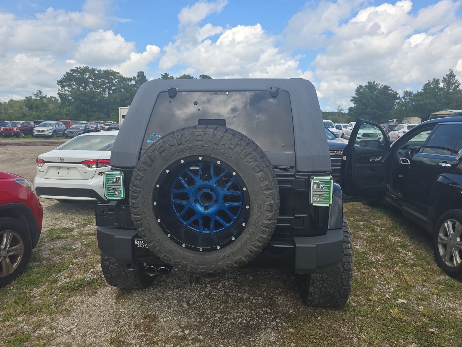 2016 Jeep Wrangler Unlimited Sahara AWD