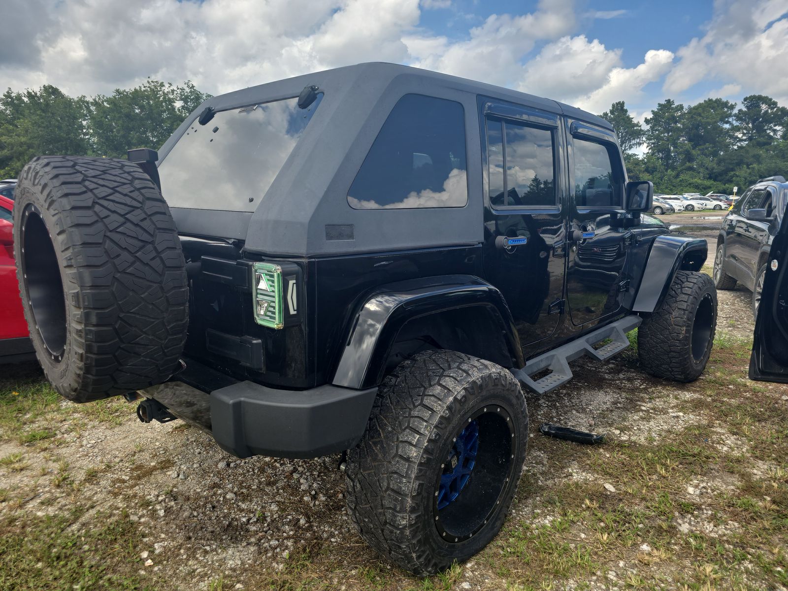 2016 Jeep Wrangler Unlimited Sahara AWD