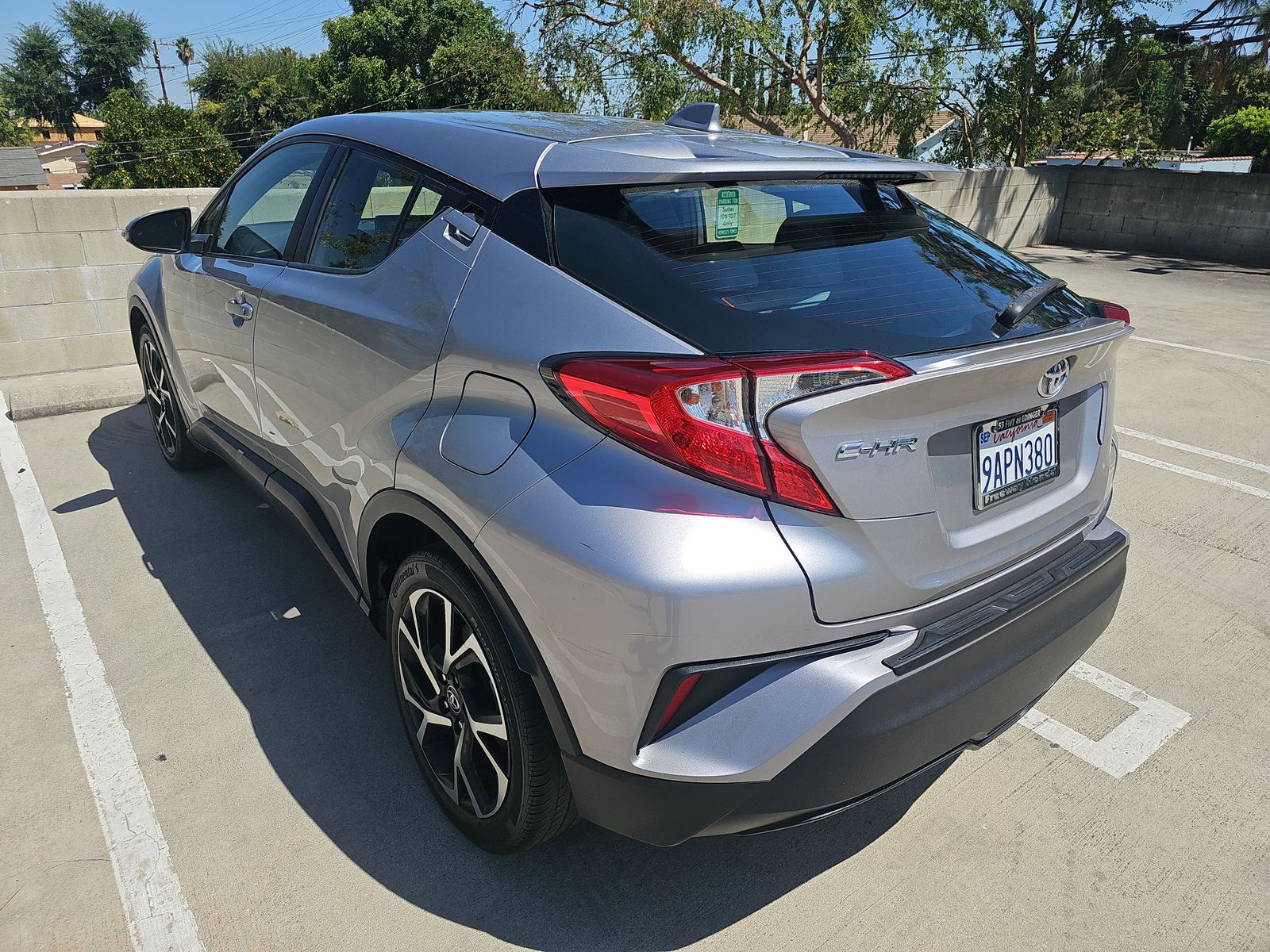 2019 Toyota C-HR XLE FWD