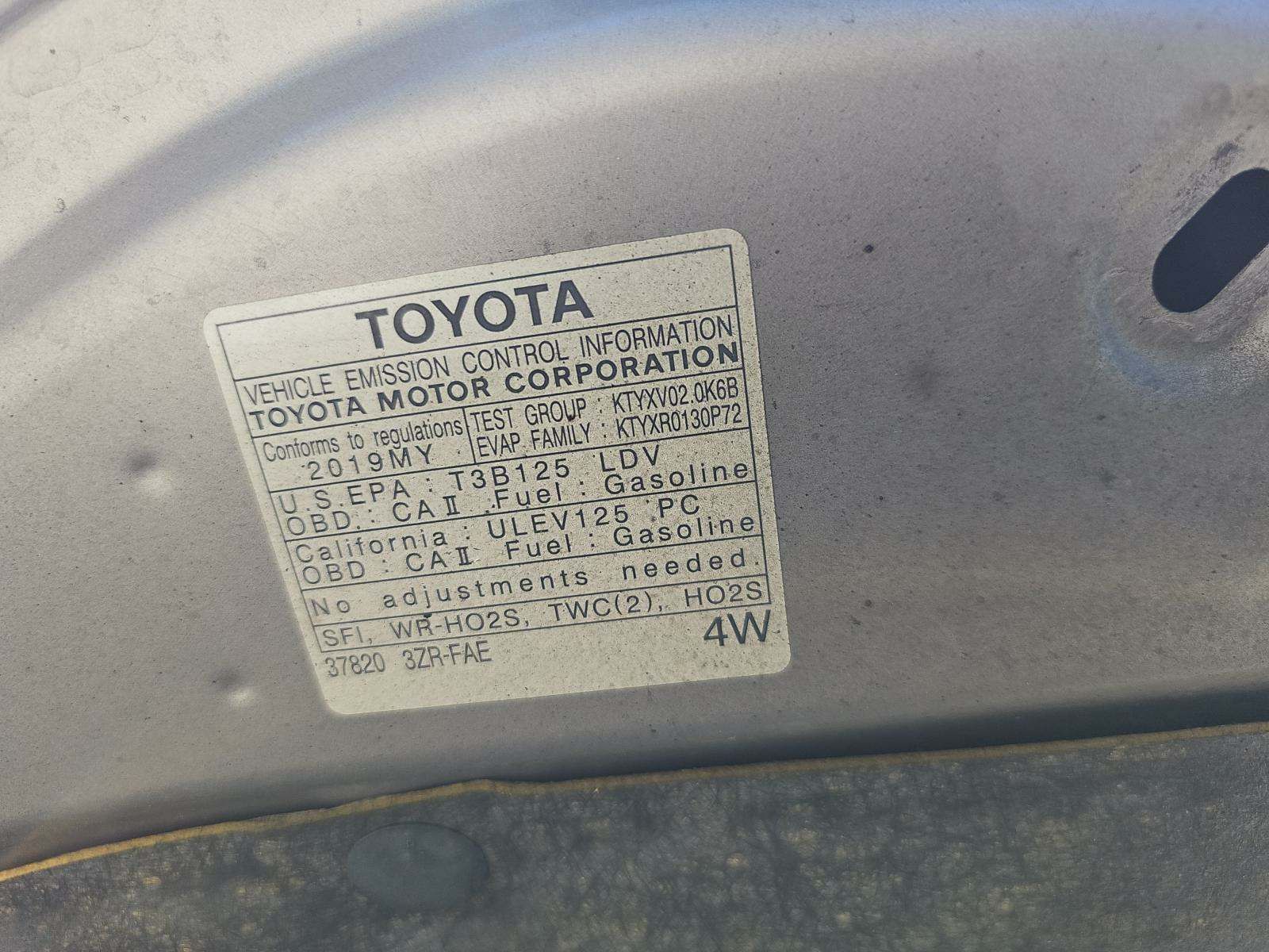 2019 Toyota C-HR XLE FWD