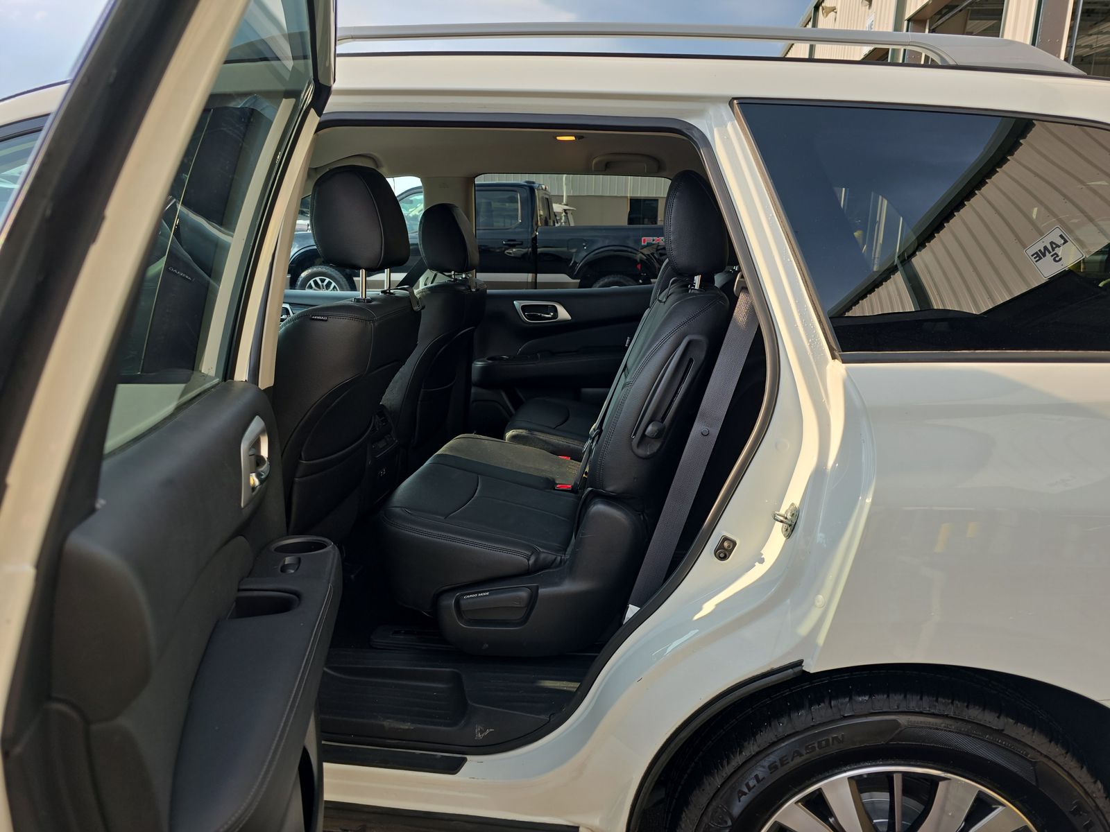 2020 Nissan Pathfinder SV FWD