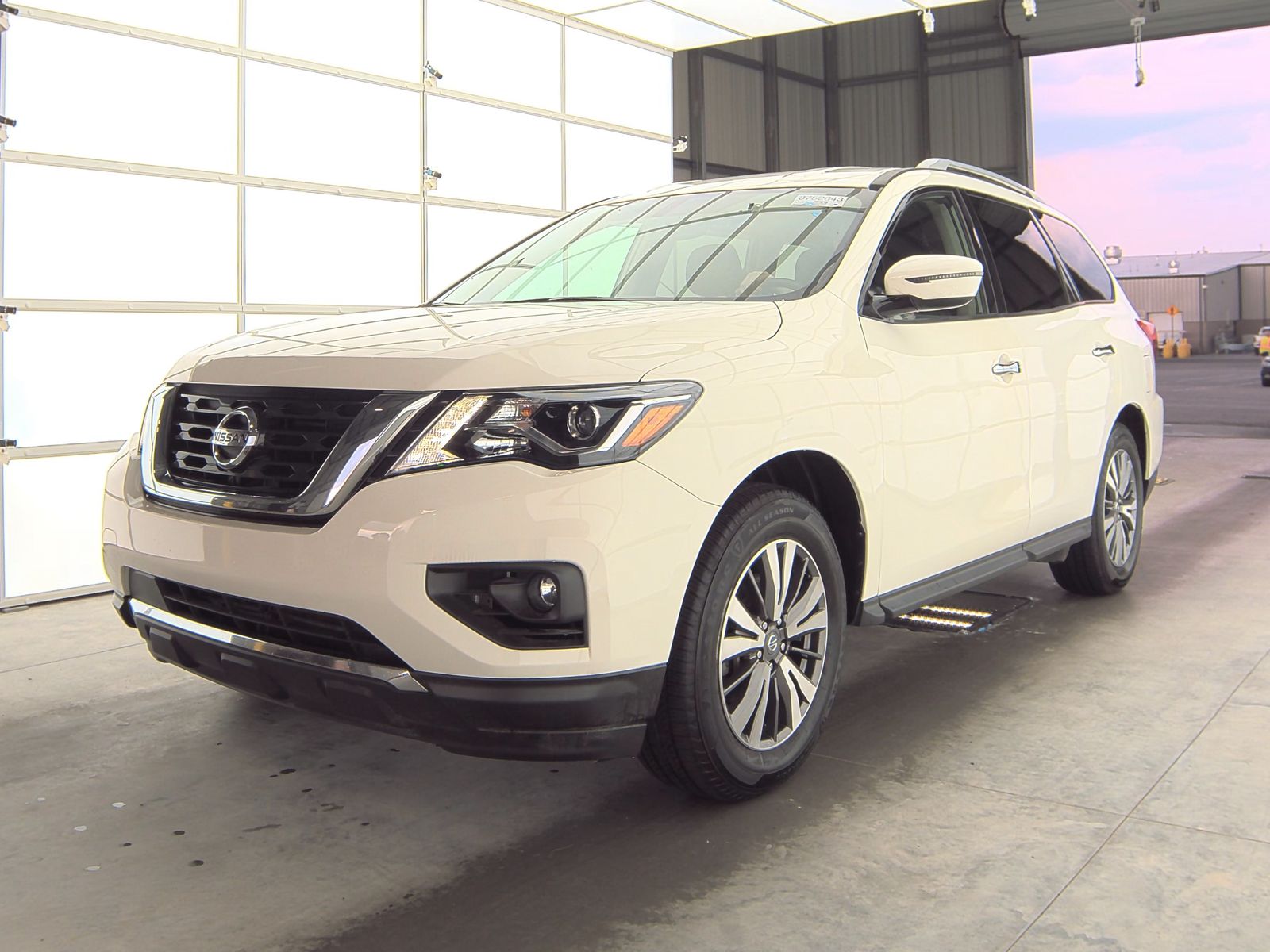 2020 Nissan Pathfinder SV FWD