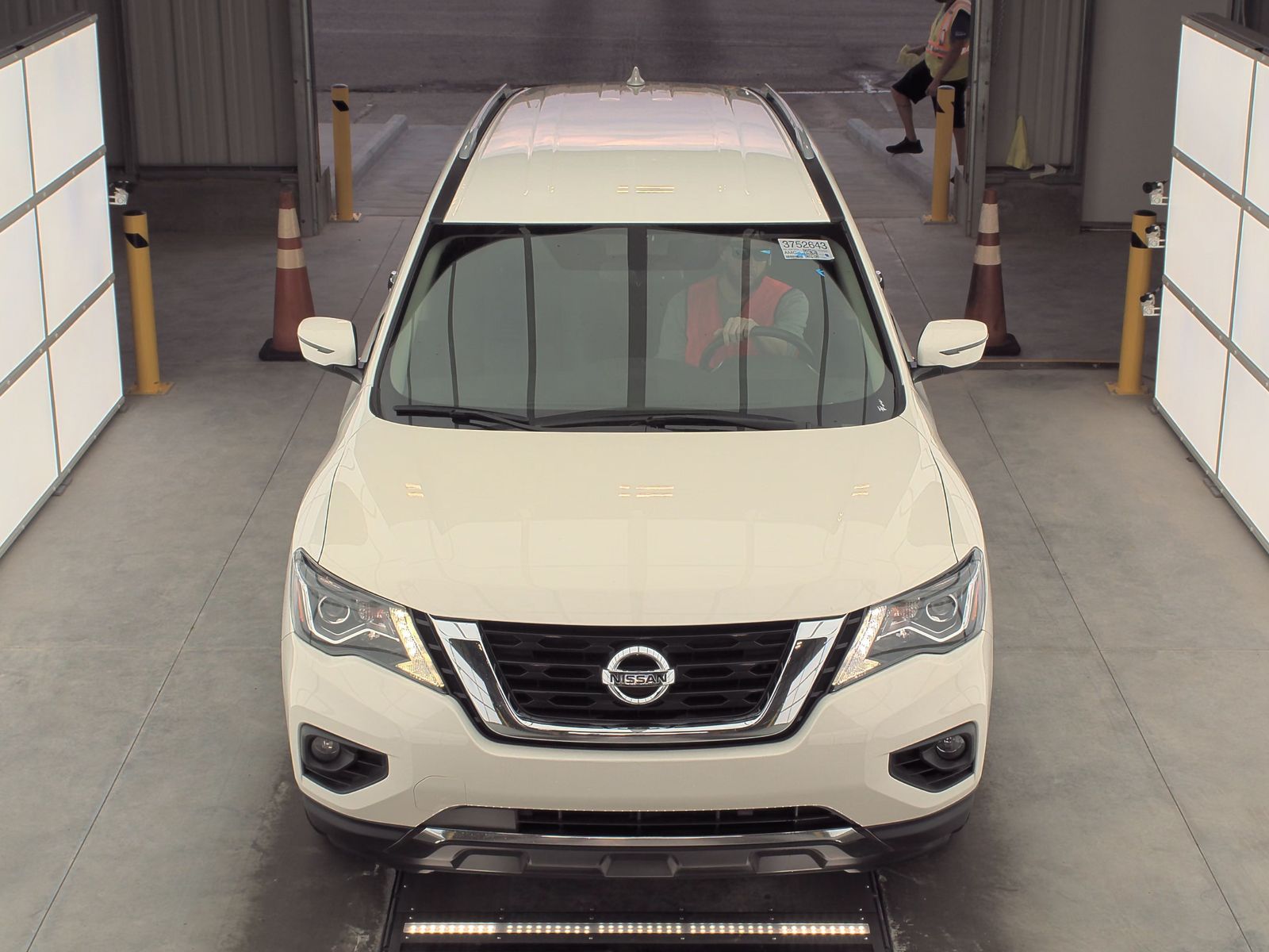 2020 Nissan Pathfinder SV FWD