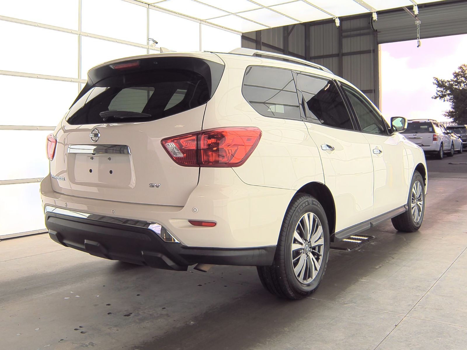 2020 Nissan Pathfinder SV FWD