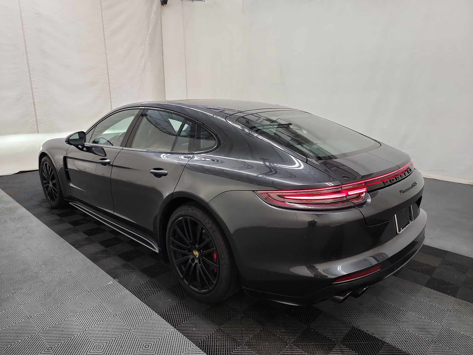 2020 Porsche Panamera GTS AWD