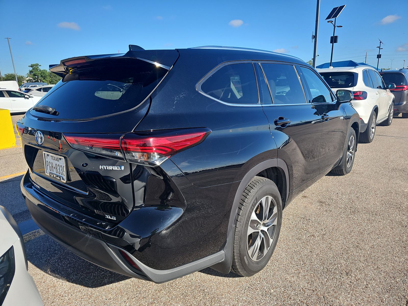 2021 Toyota Highlander Hybrid XLE AWD
