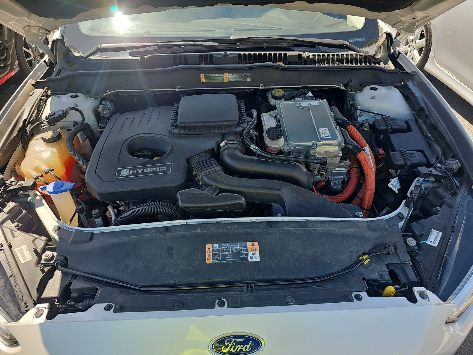 2014 Ford Fusion Hybrid Titanium FWD