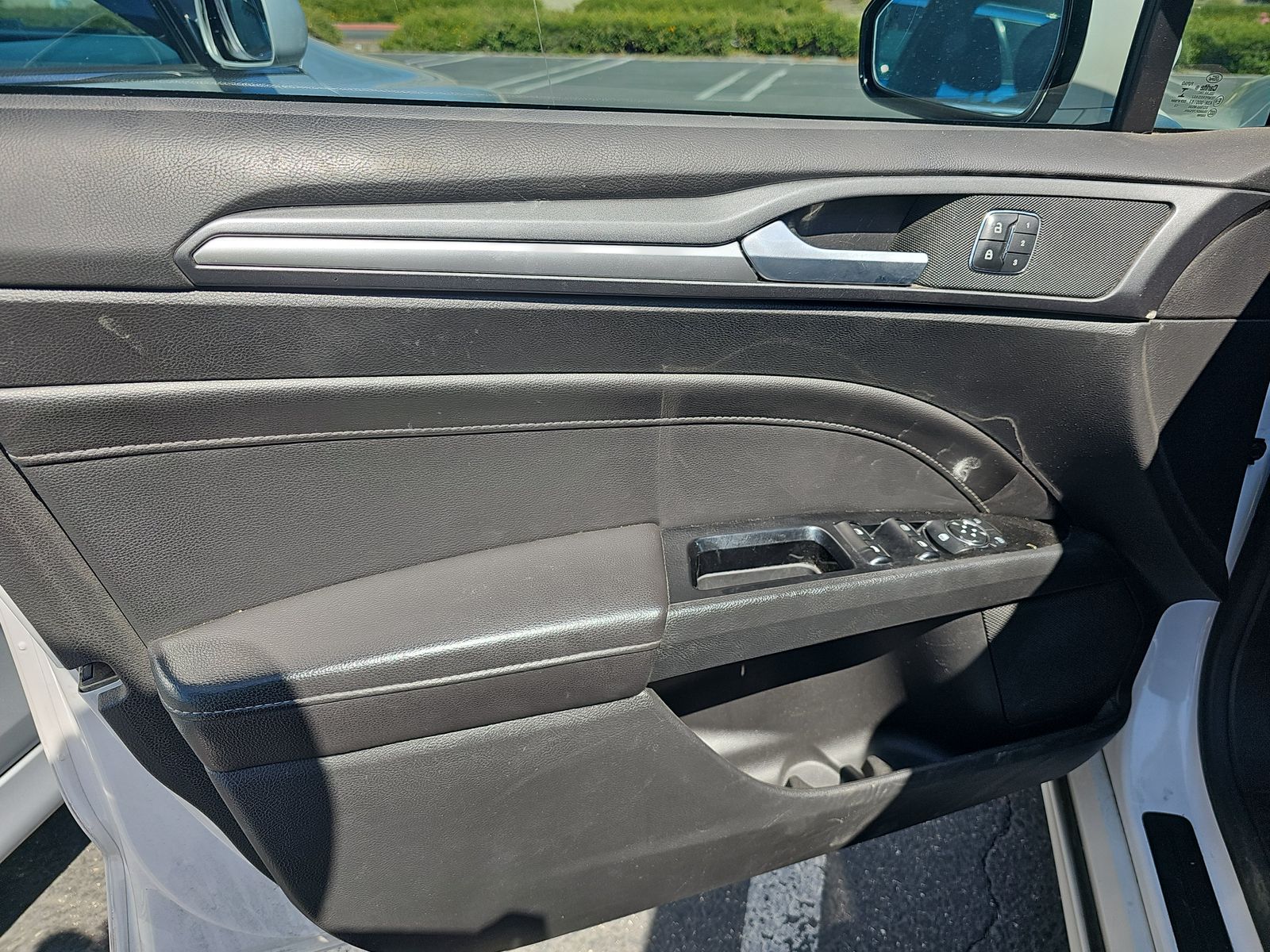 2014 Ford Fusion Hybrid Titanium FWD