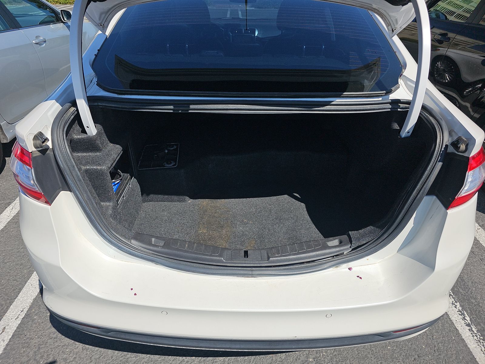 2014 Ford Fusion Hybrid Titanium FWD